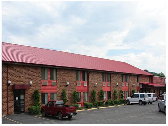 Red Carpet Inn Hillsville Exterior photo